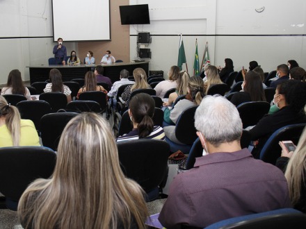 Saúde capacita médicos ginecologistas, obstetras e enfermeiros para inserção de Larcs em 80 paranaibenses