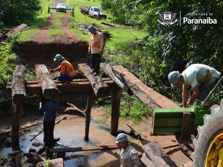 Ponte do Izac recebe servi�os de manuten��o e reforma