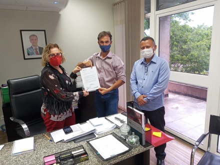 Prefeito solicitou cedência da Escola Estadual Gustavo para atender a demanda da Rede Municipal de Ensino