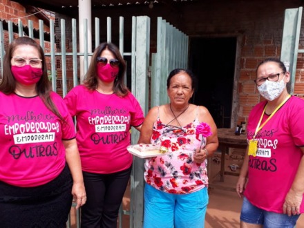 Idosas atendidas no CRAS “Maria Félix da Silva” receberam homenagem no Dia das Mulheres