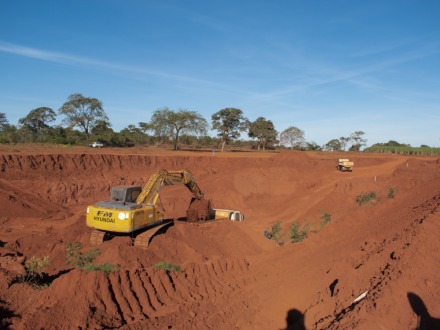 Com investimentos de mais de R$ 1,2 milh�o, aterro sanit�rio � realidade em Parana�ba