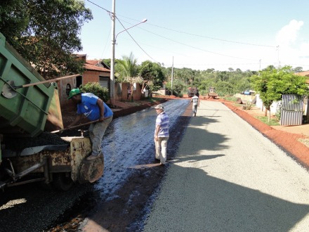 Tem in�cio pavimenta��o no Jardim Am�rica II