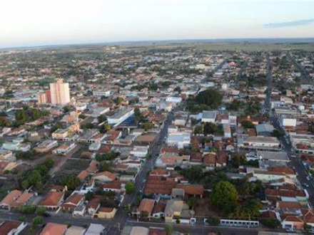 Estado permite reabertura do comércio e Paranaíba tem novo horário de toque de recolher a partir de hoje