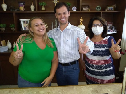 Prefeitura patrocina viagem para candidatas no concurso “Miss Linda Plus”