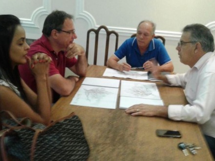 Servi�o de coleta de lixo � prorrogado por 90 dias em Parana�ba 