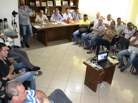 Estudo t�cnico mostra crit�rios para cobran�a em taxa de res�duos