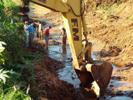 Secretaria de Obras interdita faixa da rua Theodulo Mendes para realizar servi�os