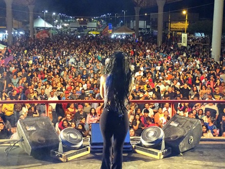Paranaíba realiza o 1º Show de Amor em comemoração ao Dia das Mães