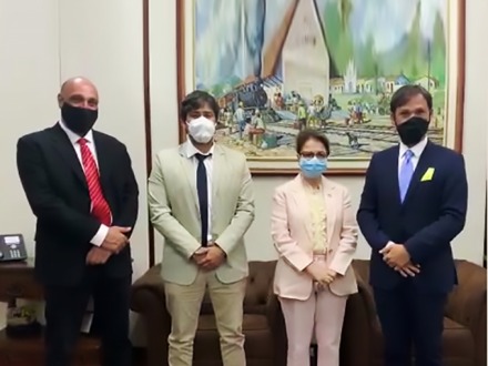 Paranaíba garante R$ 1,6 milhão em equipamentos para agricultura com ministra Tereza Cristina