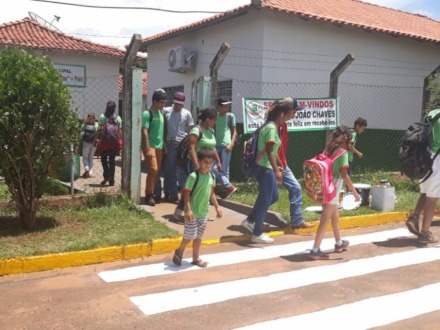 Alunos da rede p�blica recebem orienta��es para educa��o no tr�nsito