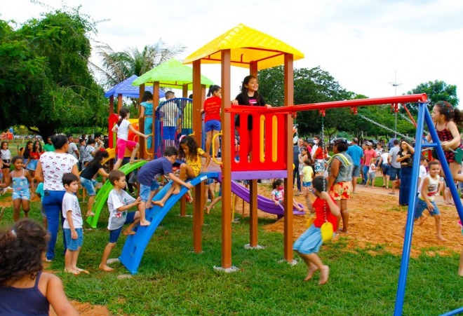 Inauguração do Parquinho Infantil no Espelho D'água Inauguração do Parquinho Infantil no Espelho D'água