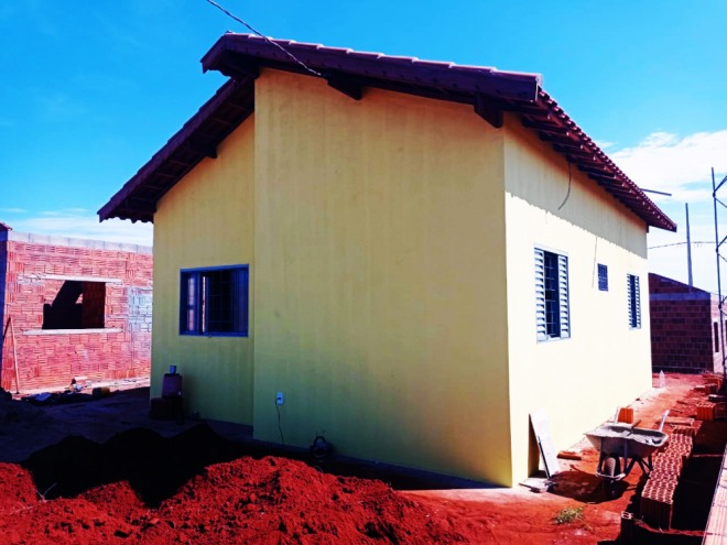 Primeira casa do programa Lote Urbanizado foi concluída