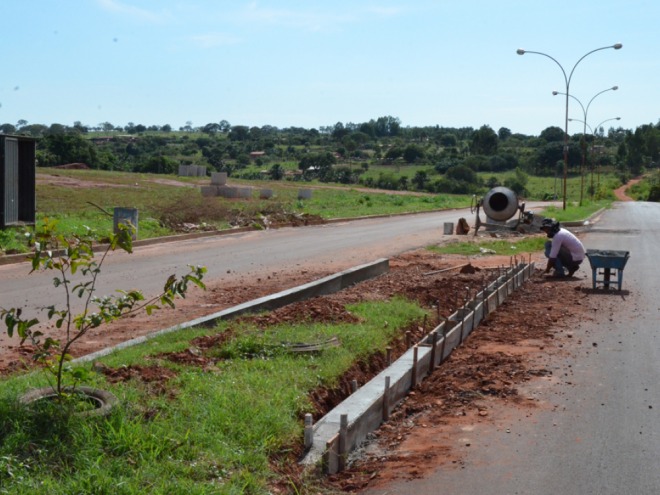 Avenida Quedu Leal recebe melhorias
