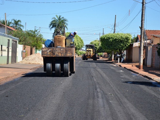 Rua Quatro de Julho � recapeada