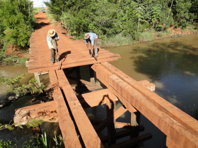 Tem in�cio reforma da �Ponte do Barreiro� 