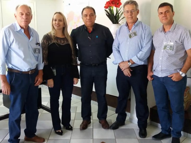 Prefeito busca solu��o para dvidas com SANESUL e IBAMA
