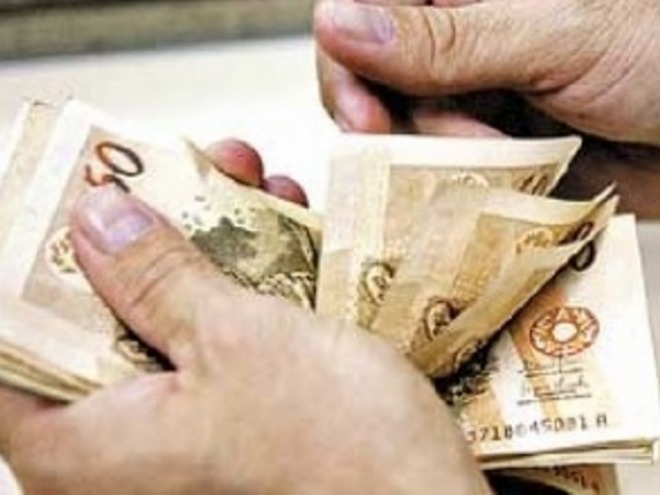 Prefeitura quita folha de Dezembro e paga Janeiro em dia