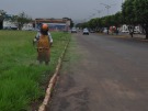 Avenida Tr�s Lagoas recebe servi�o de limpeza