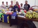 Material esportivo chega �s escolas  e professores de Educa��o Fisica